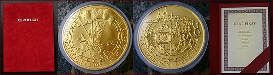 1kg_predsednictvi_cr_eu_zlata_medaile_2009_certifikat